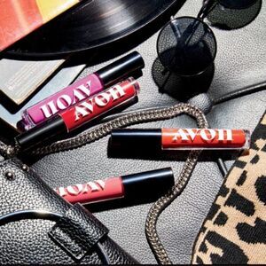 2x Avon Mattitude Liquid Lipstick "Persistent" Soft Matte Longwear New Sealed